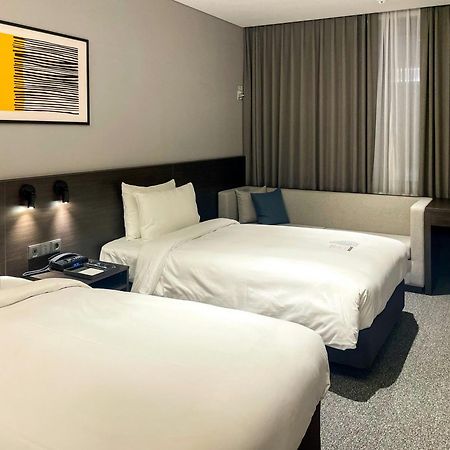 Hotel Ambience Plaza Jmd - Delhi Airport نيودلهي المظهر الخارجي الصورة
