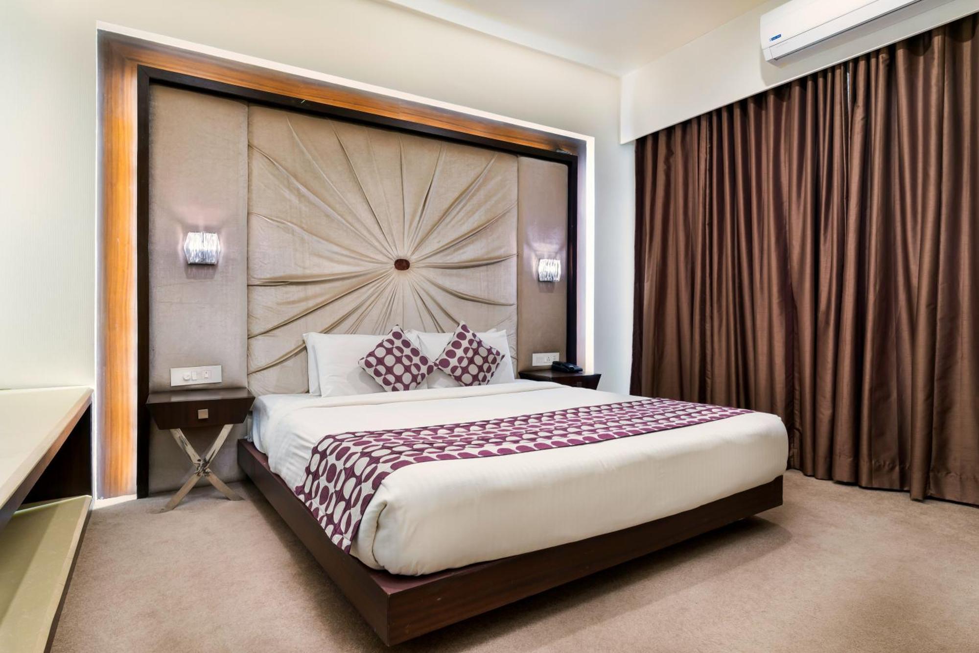 Hotel Ambience Plaza Jmd - Delhi Airport نيودلهي المظهر الخارجي الصورة